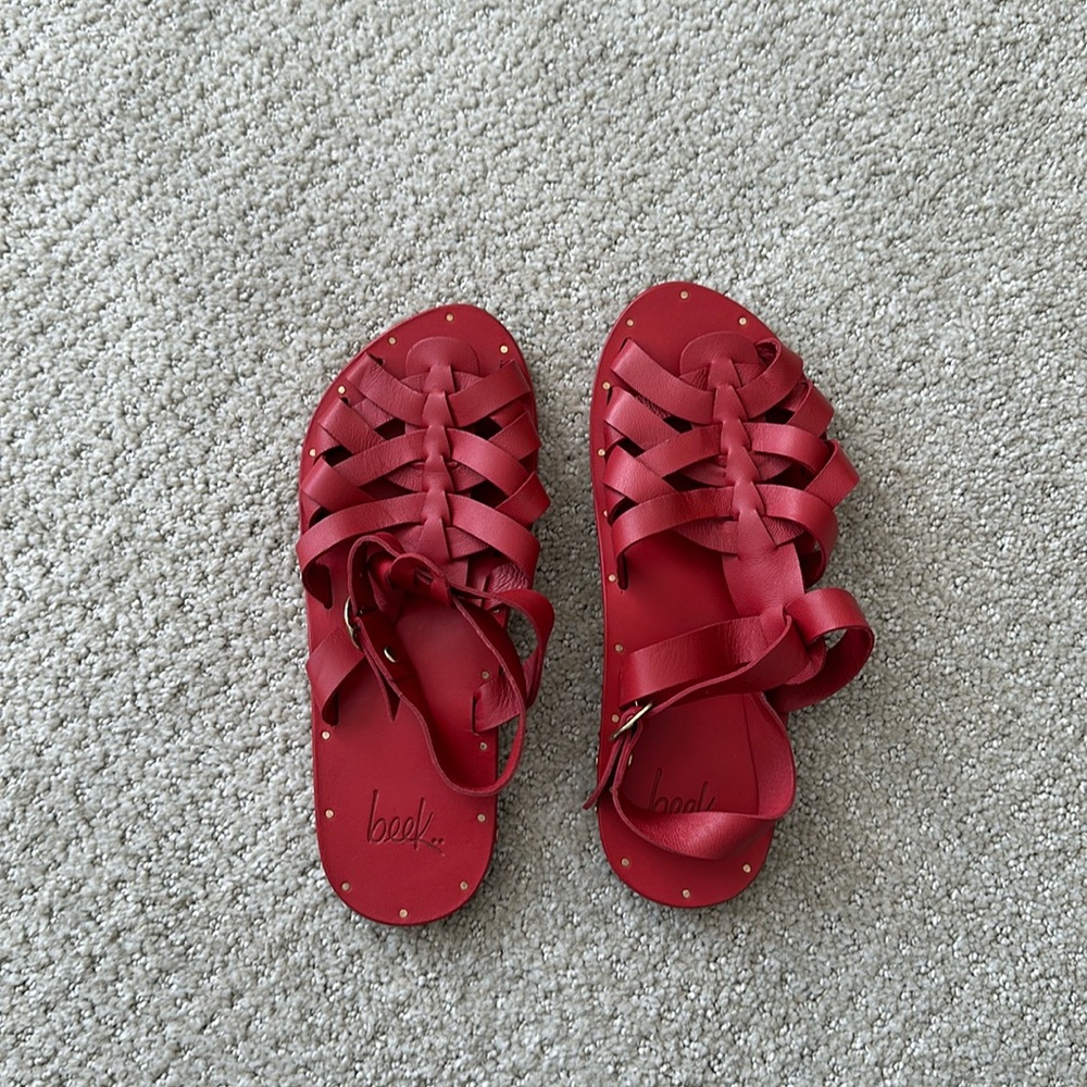 Beek Red Fisherman Sandals size 5